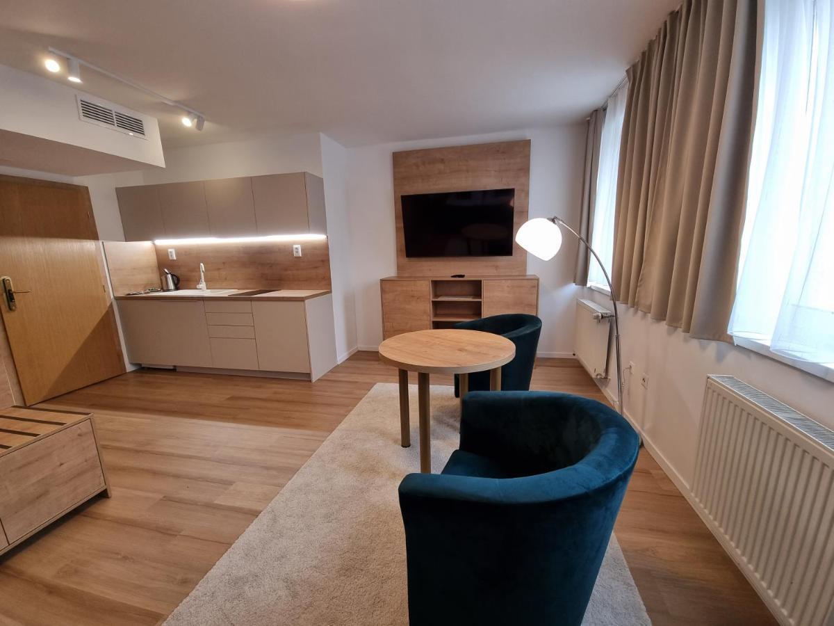 Hotel Tilia Pezinok Luaran gambar