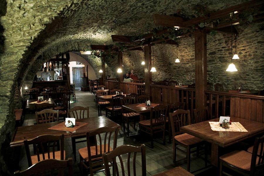 Hotel Tilia Pezinok Luaran gambar